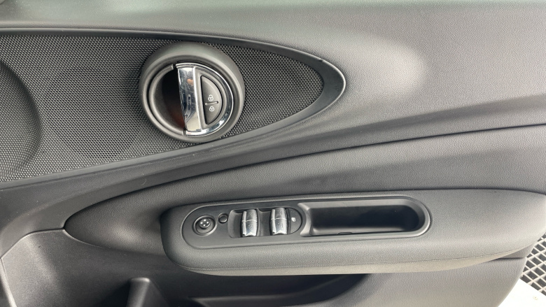 MINI Clubman 1.5 Cooper Sport 6dr Auto Petrol Estate